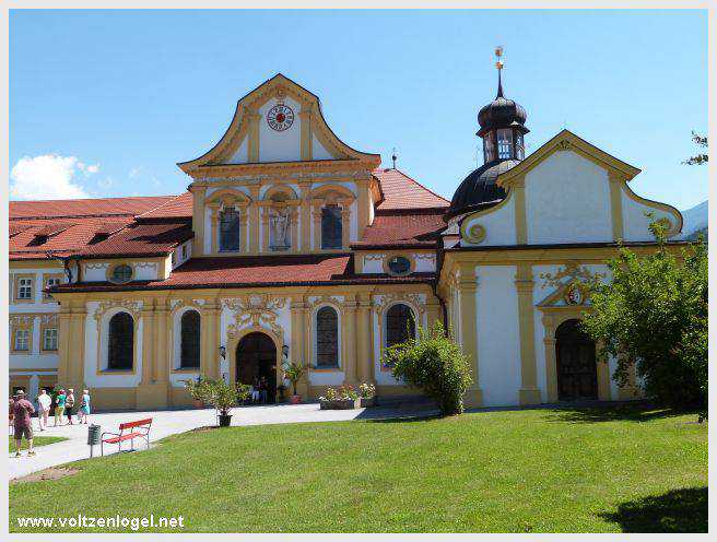 Randonnée de Mieming au Monastère de Stams à travers paysages alpins pittoresques