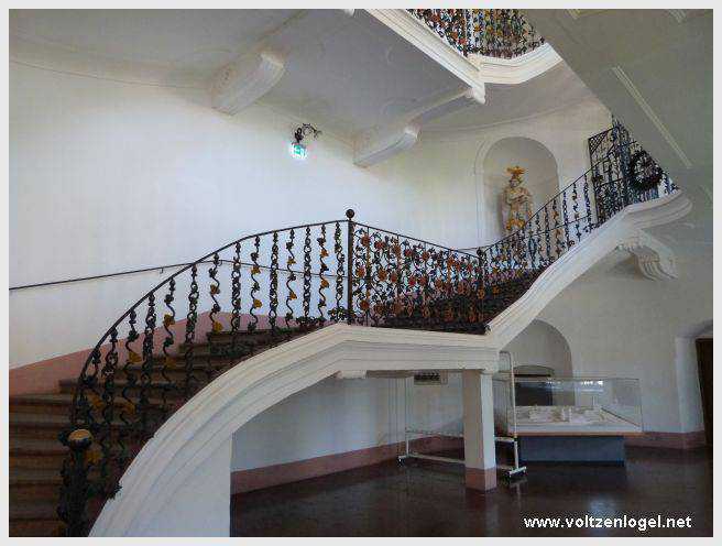 Randonnée de Mieming au Monastère de Stams à travers paysages alpins pittoresques