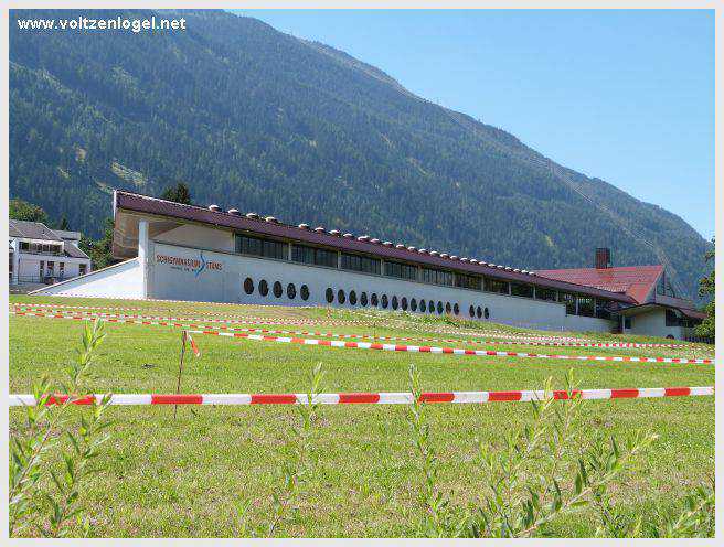 Randonnée de Mieming au Monastère de Stams à travers paysages alpins pittoresques