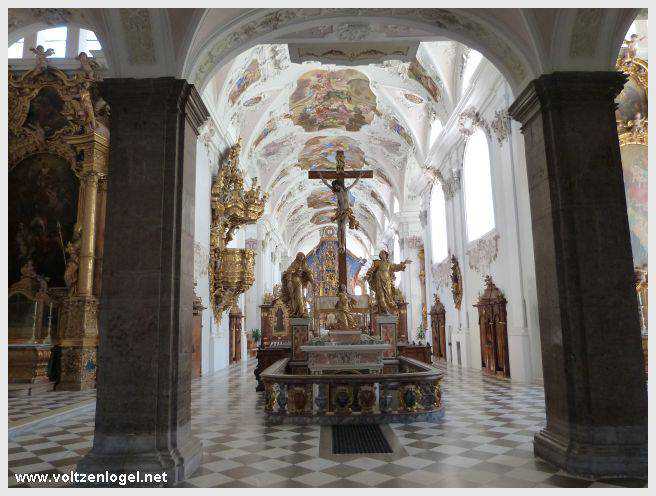 Randonnée de Mieming au Monastère de Stams à travers paysages alpins pittoresques