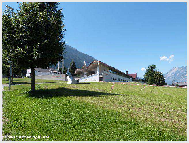 Randonnée de Mieming au Monastère de Stams à travers paysages alpins pittoresques