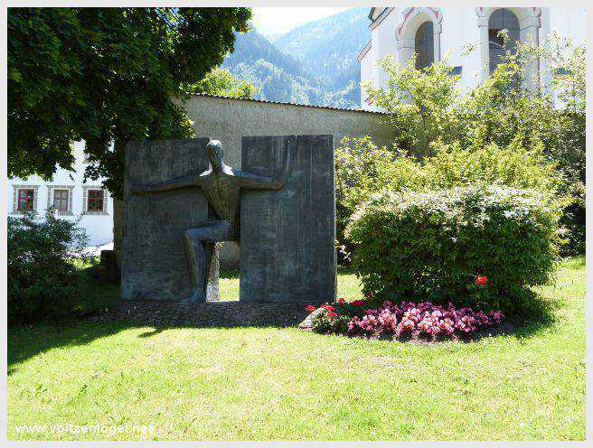 Randonnée de Mieming au Monastère de Stams à travers paysages alpins pittoresques
