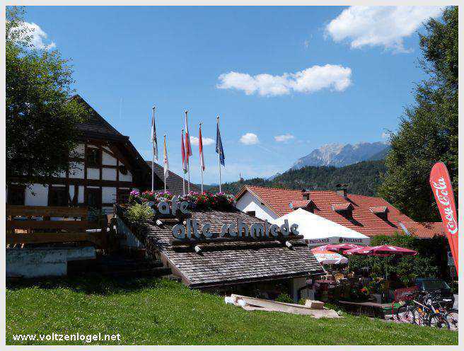 Randonnée de Mieming au Monastère de Stams à travers paysages alpins pittoresques