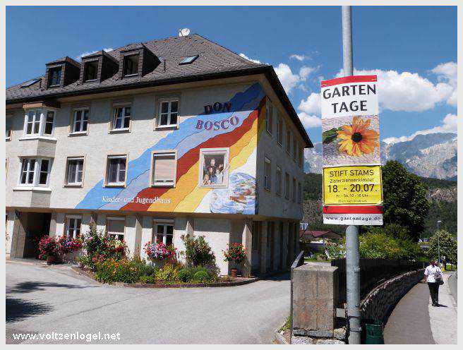 Randonnée de Mieming au Monastère de Stams à travers paysages alpins pittoresques