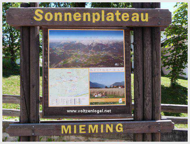 Sentier du Klammweg offrant une vue sur la gorge du château à Mieming.