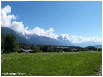 Mieming Sonnenplateau. Mieming au Tyrol en Autriche