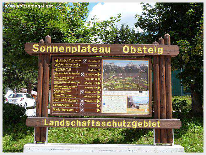 Vue panoramique depuis la ferme auberge Marienbergalm, Obsteig, Alpes du Tyrol