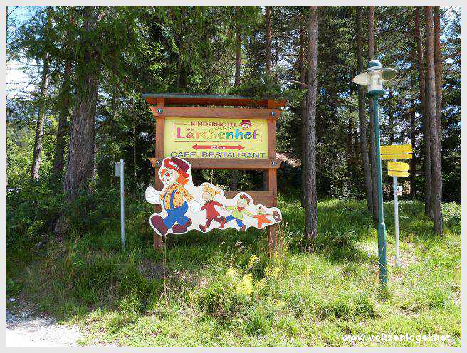 Vue panoramique depuis la ferme auberge Marienbergalm, Obsteig, Alpes du Tyrol
