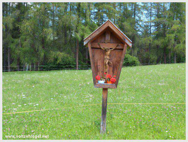 Vue panoramique depuis la ferme auberge Marienbergalm, Obsteig, Alpes du Tyrol