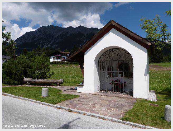 Vue panoramique depuis la ferme auberge Marienbergalm, Obsteig, Alpes du Tyrol