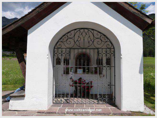 Vue panoramique depuis la ferme auberge Marienbergalm, Obsteig, Alpes du Tyrol