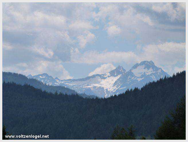 Sonnenplateau Obsteig. Les Alpages du Marienberg à Mieming au Tyrol
