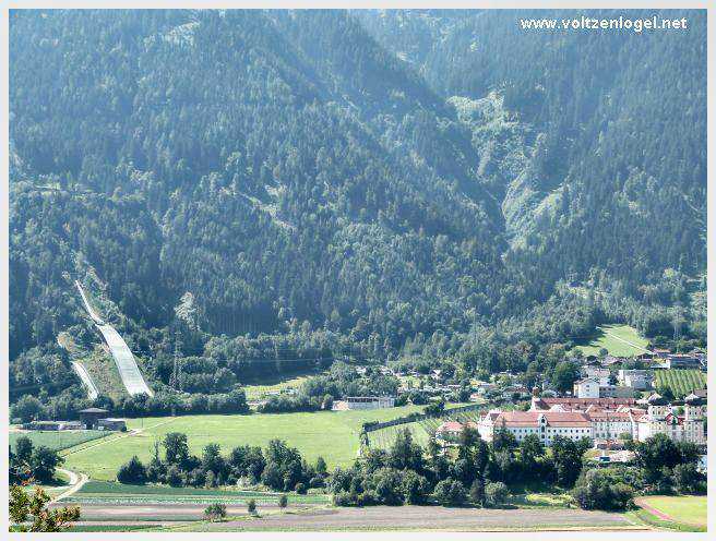 Stams in Österreich. Randonnée de Mieming à l'abbaye de Stams au Tyrol Autrichien