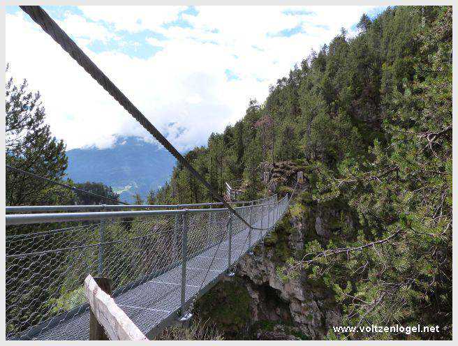 Pont Suspendu et Gorges du Strassberg à Mieming