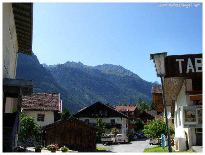 Längenfeld. Le village tyrolien de Längenfeld, la vallée de Ötz au Tyrol en Autriche