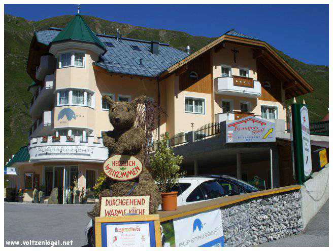 Obergurgl: Porte d'entrée vers les sommets alpins et l'aventure authentique.