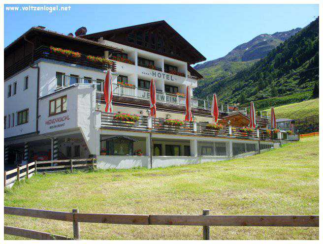 Obergurgl: Porte d'entrée vers les sommets alpins et l'aventure authentique.