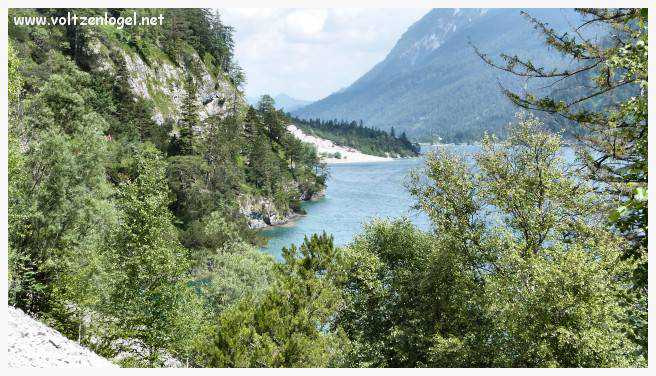 Randonnée de Pertisau à Gaisalm en longeant le lac Achensee