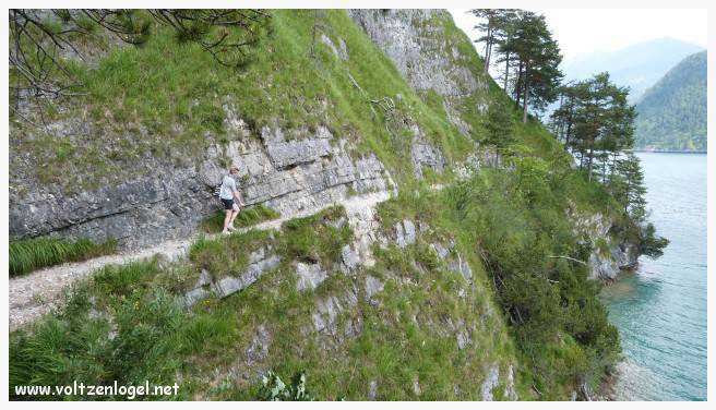 Randonnée de Pertisau à Gaisalm en longeant le lac Achensee