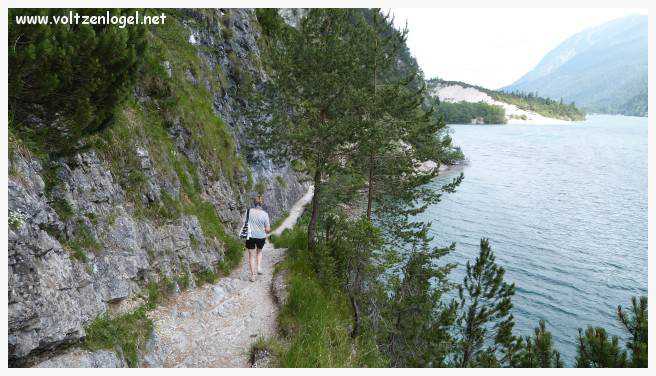 Randonnée de Pertisau à Gaisalm en longeant le lac Achensee
