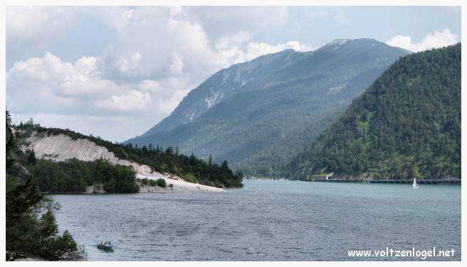 Randonnée de Pertisau à Gaisalm en longeant le lac Achensee