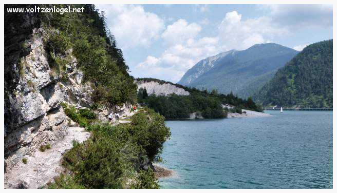Randonnée de Pertisau à Gaisalm en longeant le lac Achensee