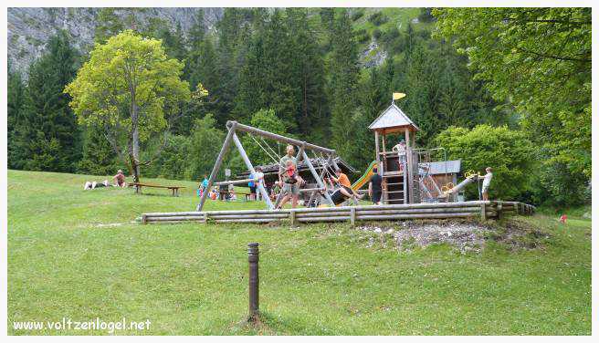 Randonnée de Pertisau à Gaisalm en longeant le lac Achensee
