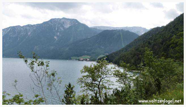 Randonnée de Pertisau à Gaisalm en longeant le lac Achensee