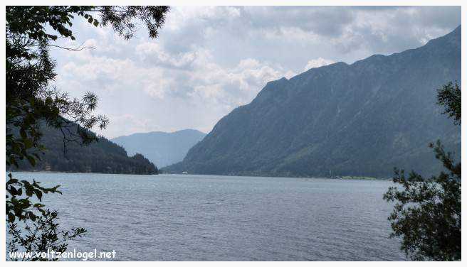 Randonnée de Pertisau à Gaisalm en longeant le lac Achensee