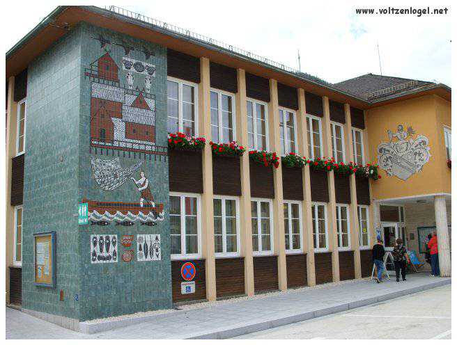 Paysage pittoresque d'Unterach et Seewalchen au bord du lac Attersee en Autriche