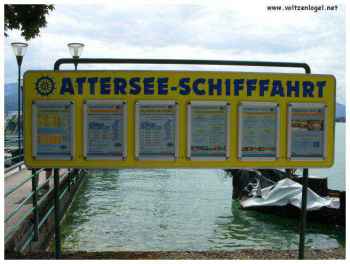 Unterach am Attersee. Promenade en bateau au lac Attersee, le ponton à Unterach