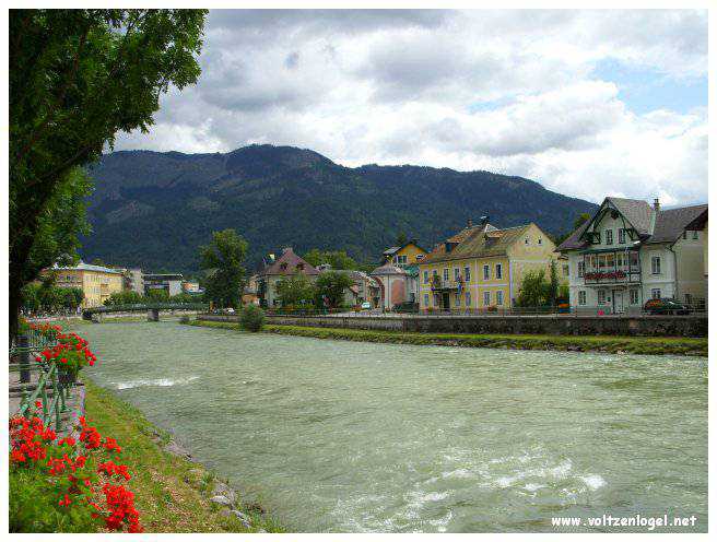 Villa Impériale de Bad Ischl, résidence d'été majestueuse de Sissi et François-Joseph.
