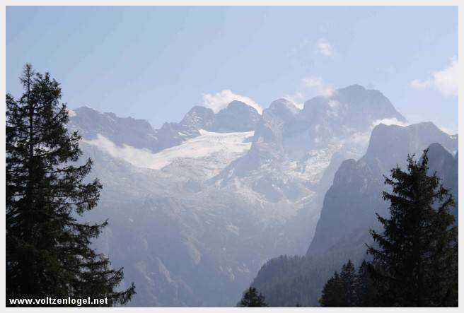 Exploration des trésors cachés de Gosau dans le Salzkammergut.