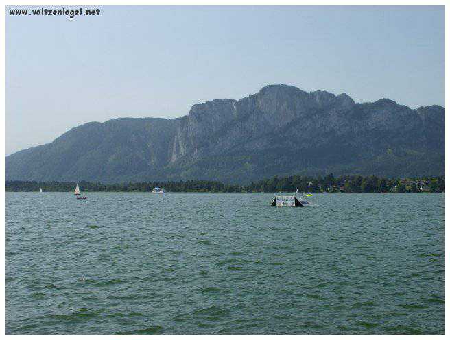 Explorez la beauté naturelle de MondSeeLand.