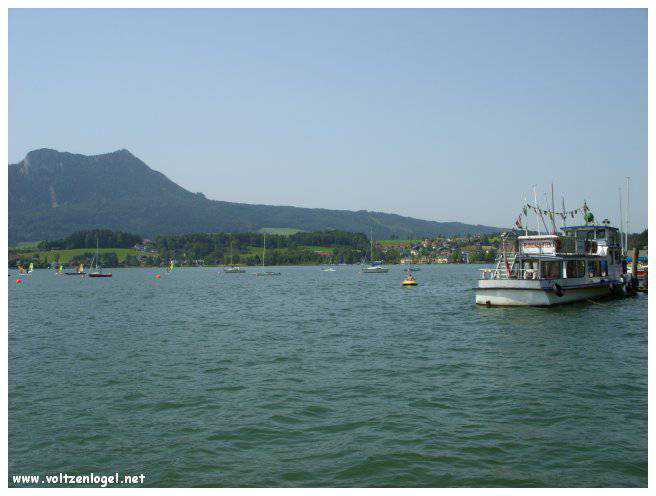 Explorez la beauté naturelle de MondSeeLand.