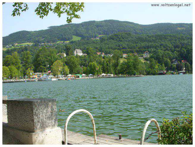 Explorez la beauté naturelle de MondSeeLand.