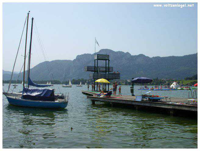 Explorez la beauté naturelle de MondSeeLand.