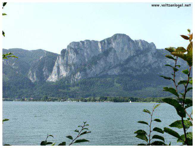 Explorez la beauté naturelle de MondSeeLand.