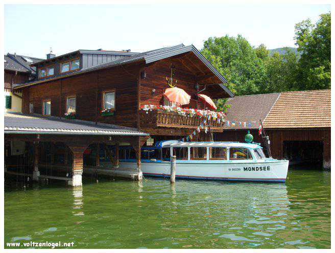 Explorez la beauté naturelle de MondSeeLand.