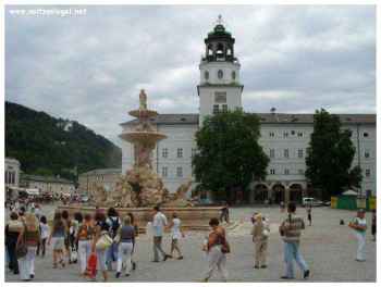 Salzburg. Le meilleur de la vieille ville de Salzbourg, la fontaine centre-ville de Salzbourg