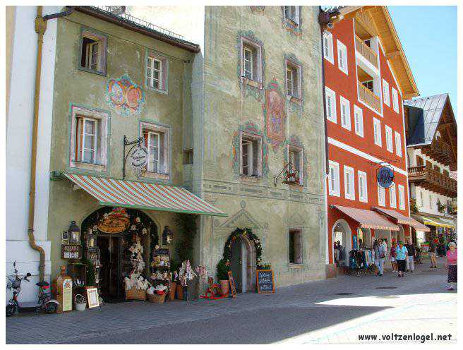 Vue panoramique du lac Wolfgangsee à Sankt Wolfgang im Salzkammergut, Autriche