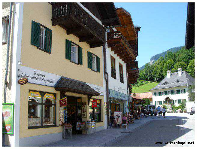 Vue panoramique du lac Wolfgangsee à Sankt Wolfgang im Salzkammergut, Autriche