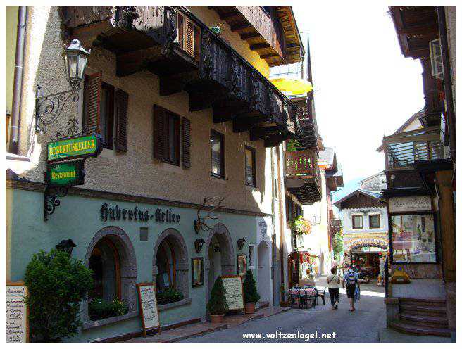 Vue panoramique du lac Wolfgangsee à Sankt Wolfgang im Salzkammergut, Autriche
