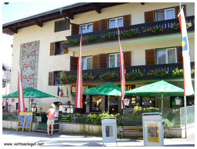 Vue panoramique du lac Wolfgangsee à Sankt Wolfgang im Salzkammergut, Autriche