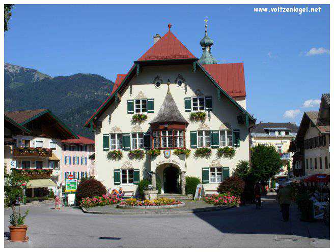 Vue panoramique du lac Wolfgangsee à Sankt Wolfgang im Salzkammergut, Autriche