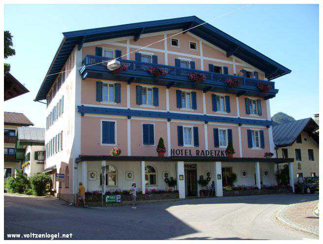 Vue panoramique du lac Wolfgangsee à Sankt Wolfgang im Salzkammergut, Autriche