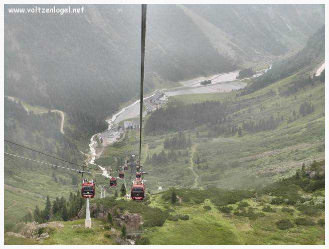 Panorama du Glacier de Stubai, sommet alpin et nature autrichienne
