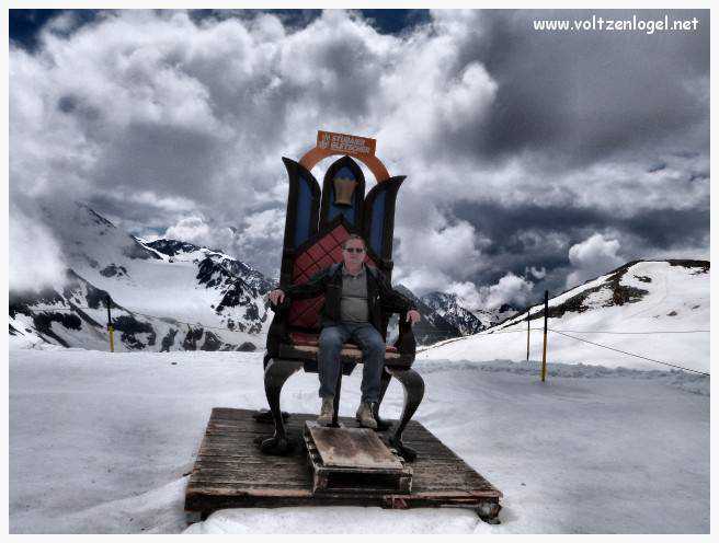Panorama du Glacier de Stubai, sommet alpin et nature autrichienne