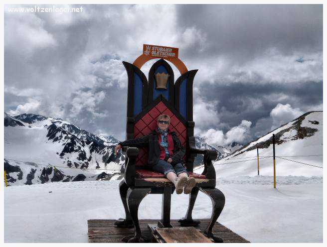Panorama du Glacier de Stubai, sommet alpin et nature autrichienne