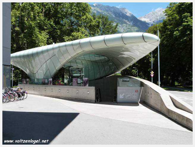 Innsbruck le funiculaire. Le meilleur de la ville d'Innsbruck au Tyrol Autrichien